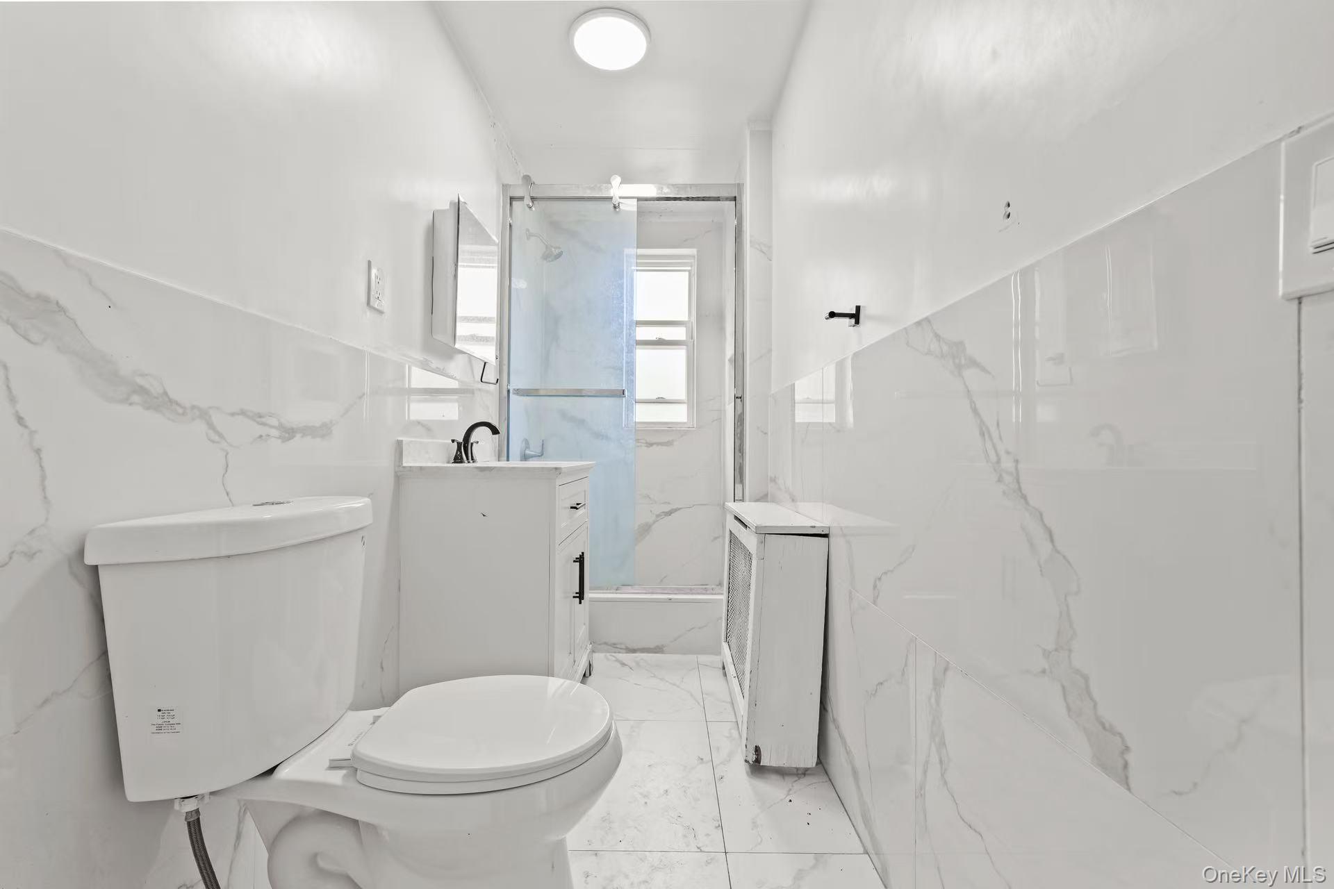 826 E 216 Street, Bronx, NY 10467