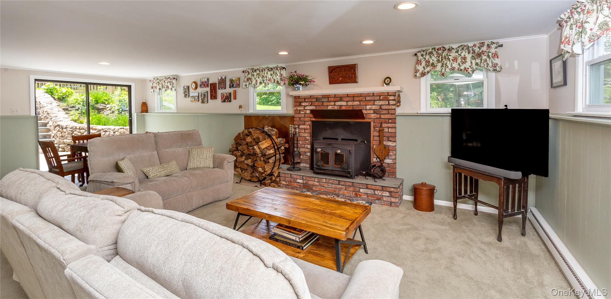 94 S Quaker Hill Road, Pawling, NY 12564