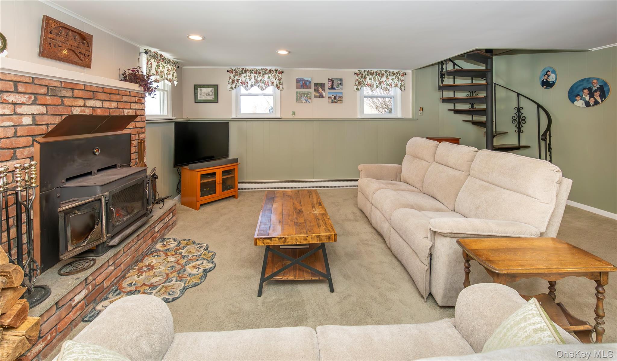 94 S Quaker Hill Road, Pawling, NY 12564