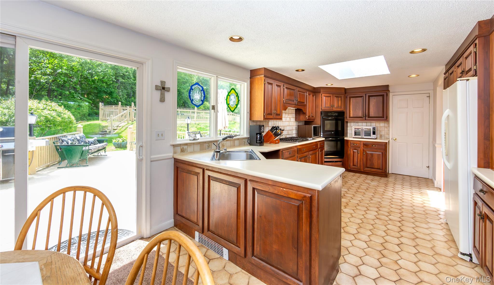 94 S Quaker Hill Road, Pawling, NY 12564