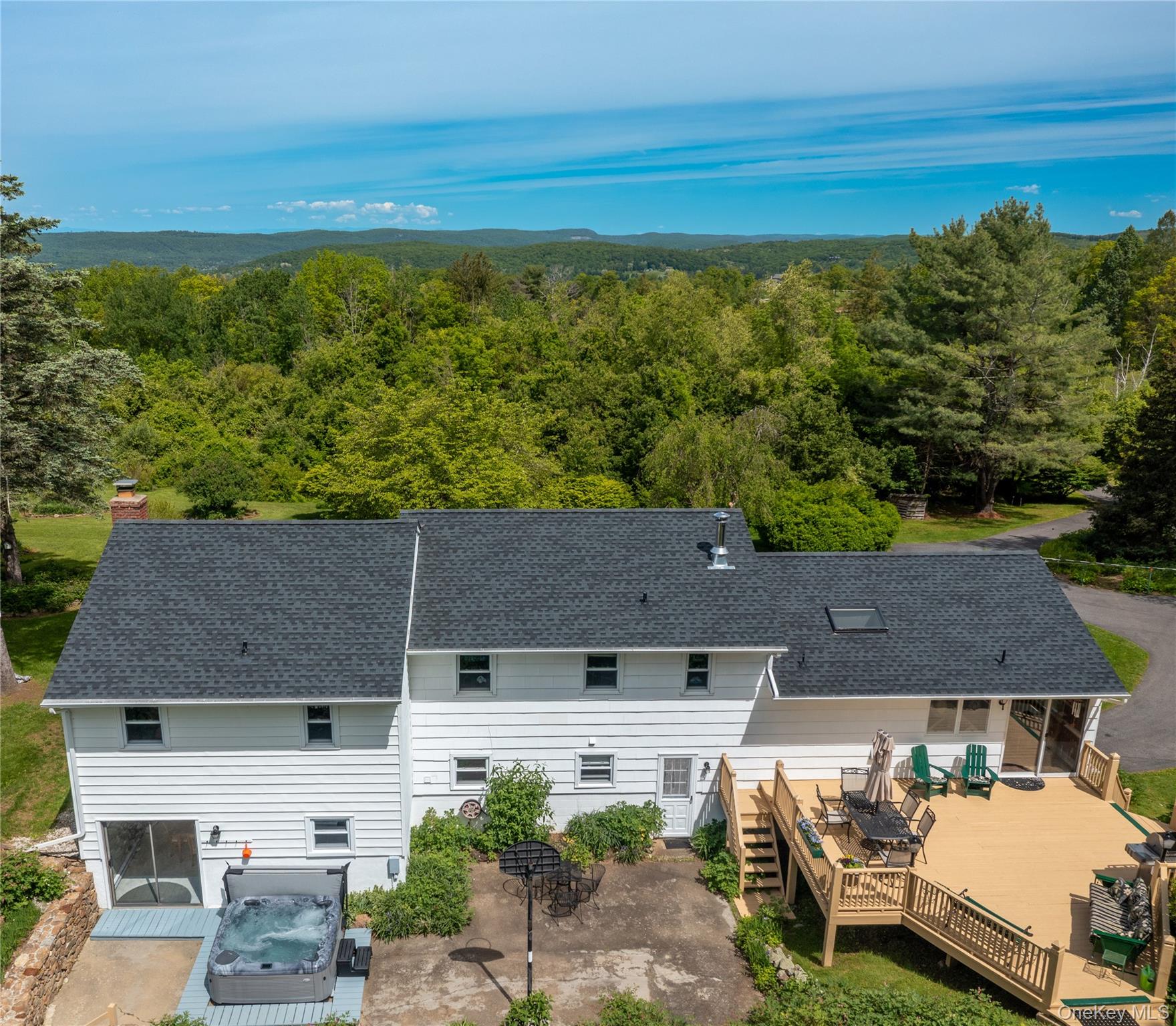 94 S Quaker Hill Road, Pawling, NY 12564