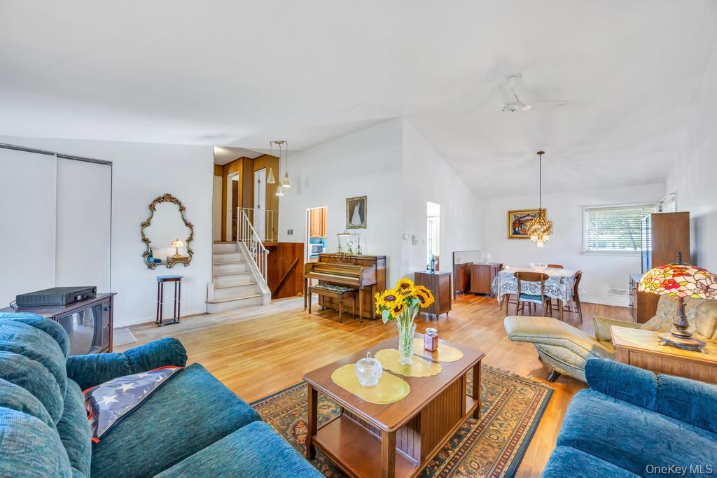 196 Haypath Road, Old Bethpage, NY 11804