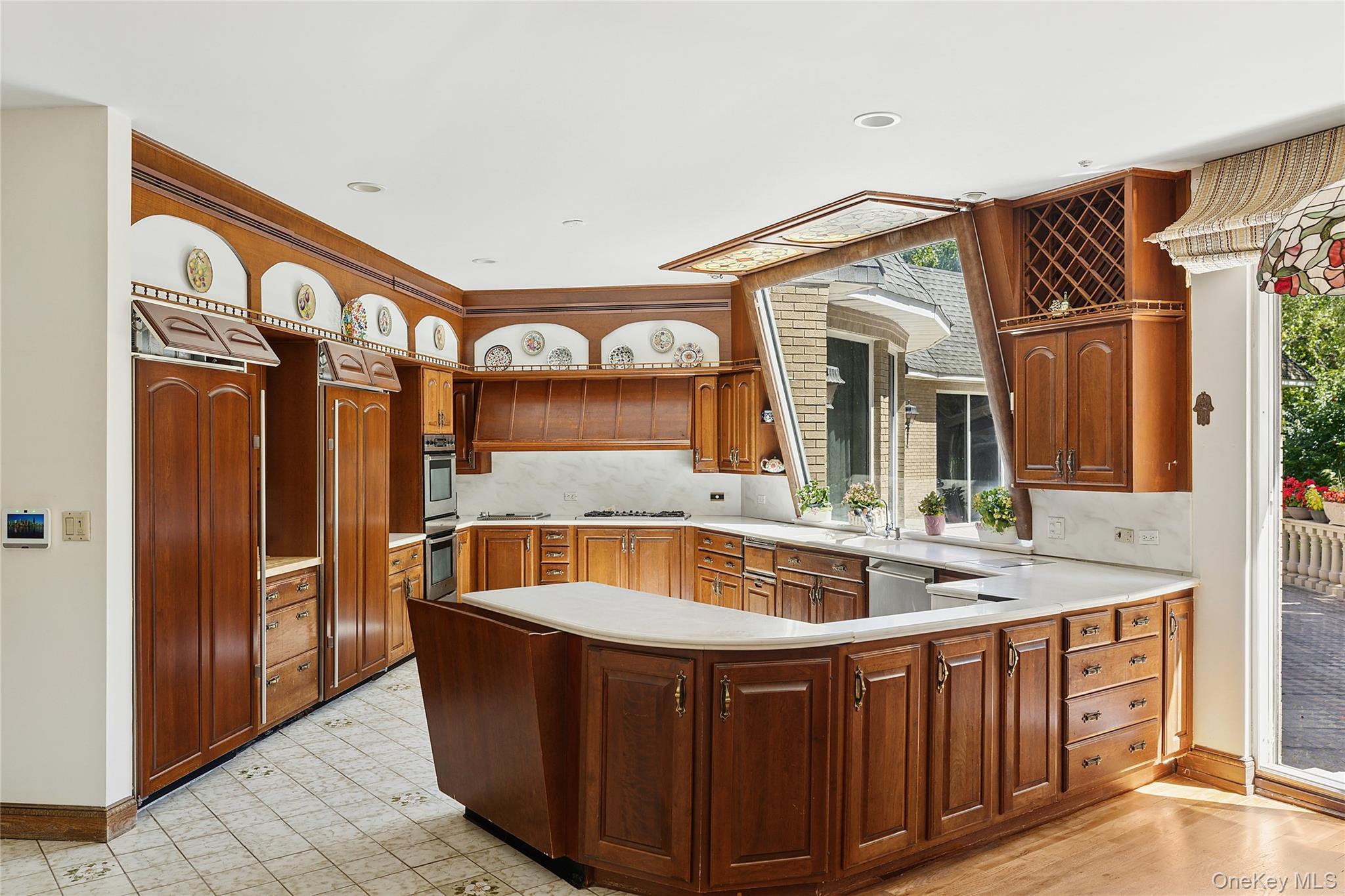 13 Chanticlare Drive, Manhasset, NY 11030