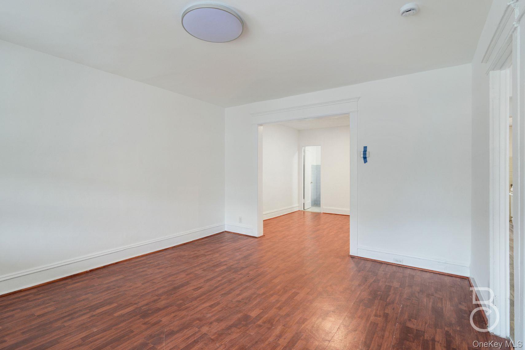 27-12 Ditmars Boulevard, Astoria, NY 11105