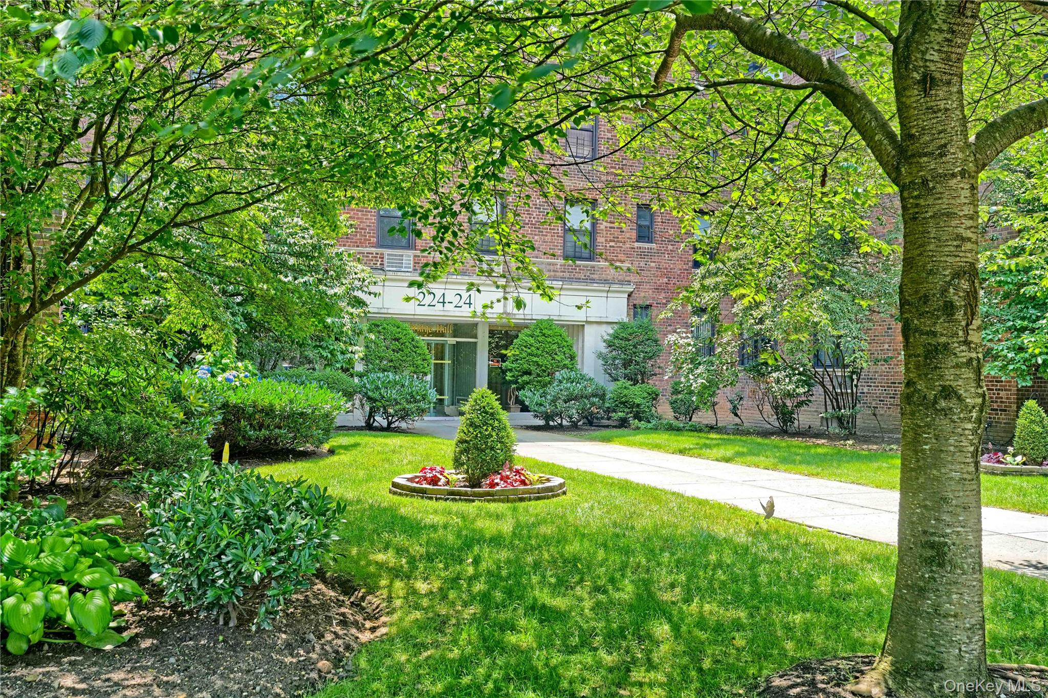 224-24 Union Turnpike # 2B, Bayside, NY 11364