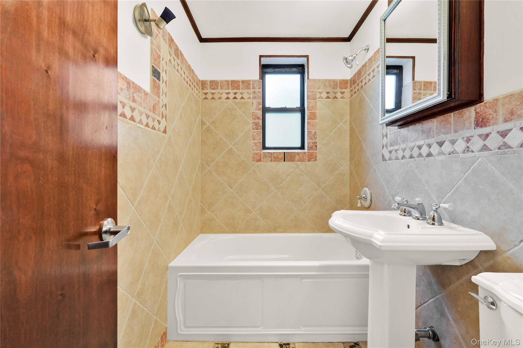 224-24 Union Turnpike # 2B, Bayside, NY 11364