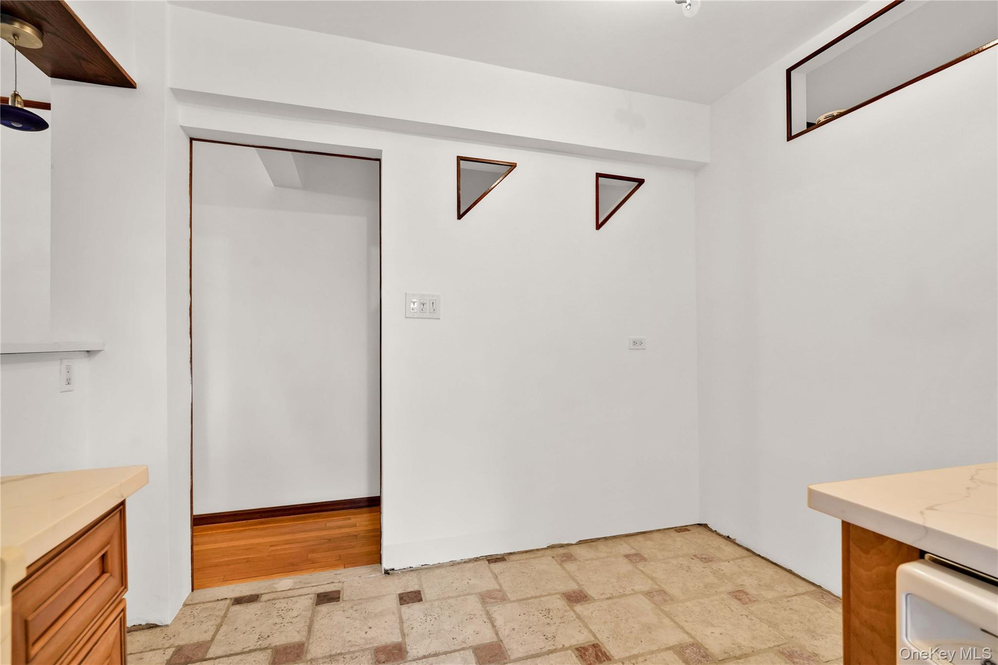 224-24 Union Turnpike # 2B, Bayside, NY 11364