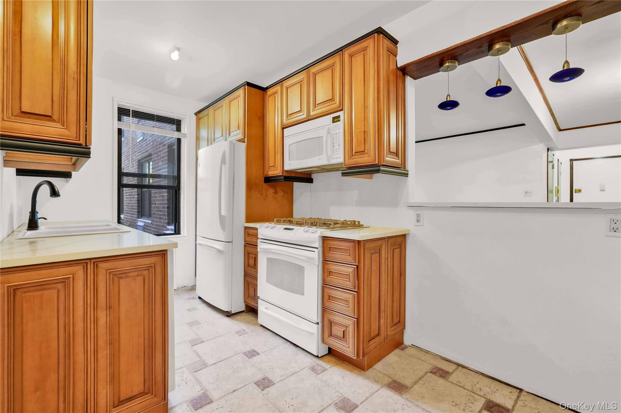 224-24 Union Turnpike # 2B, Bayside, NY 11364