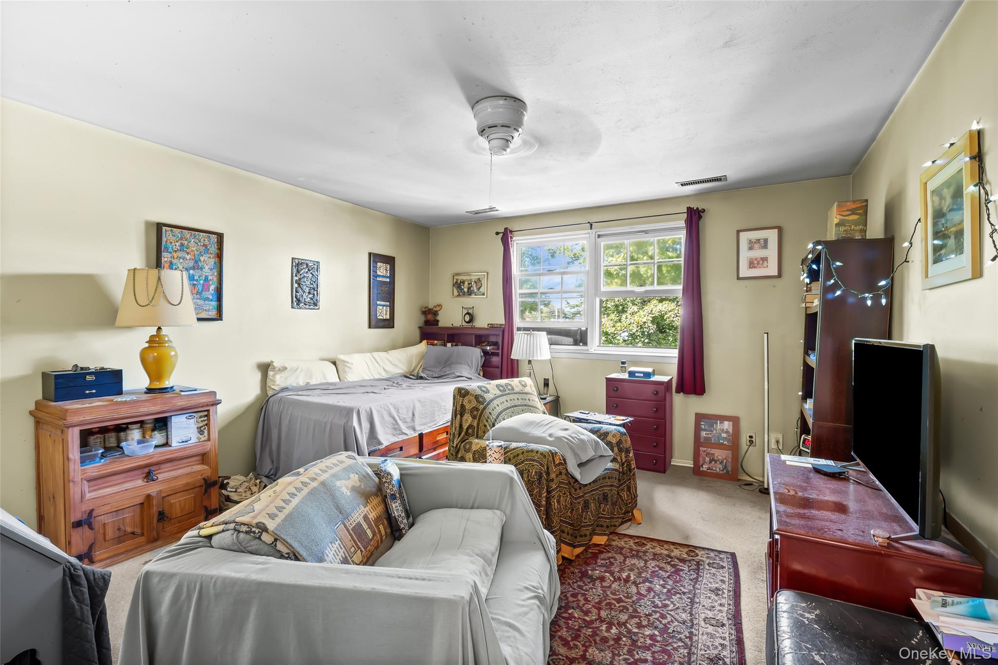 7 Sutton Place, Islip, NY 11751