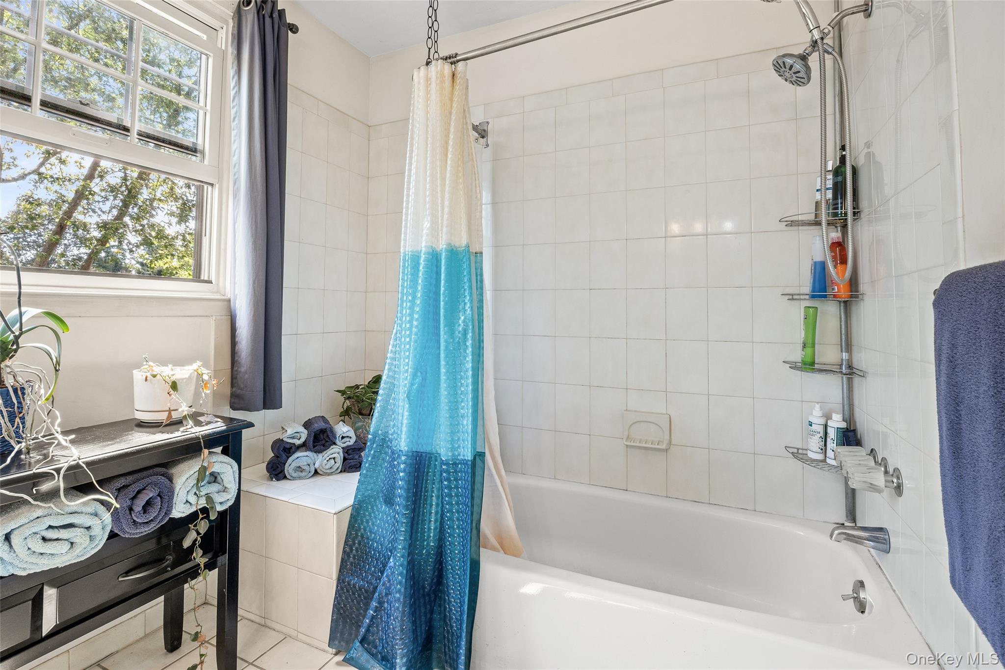 7 Sutton Place, Islip, NY 11751