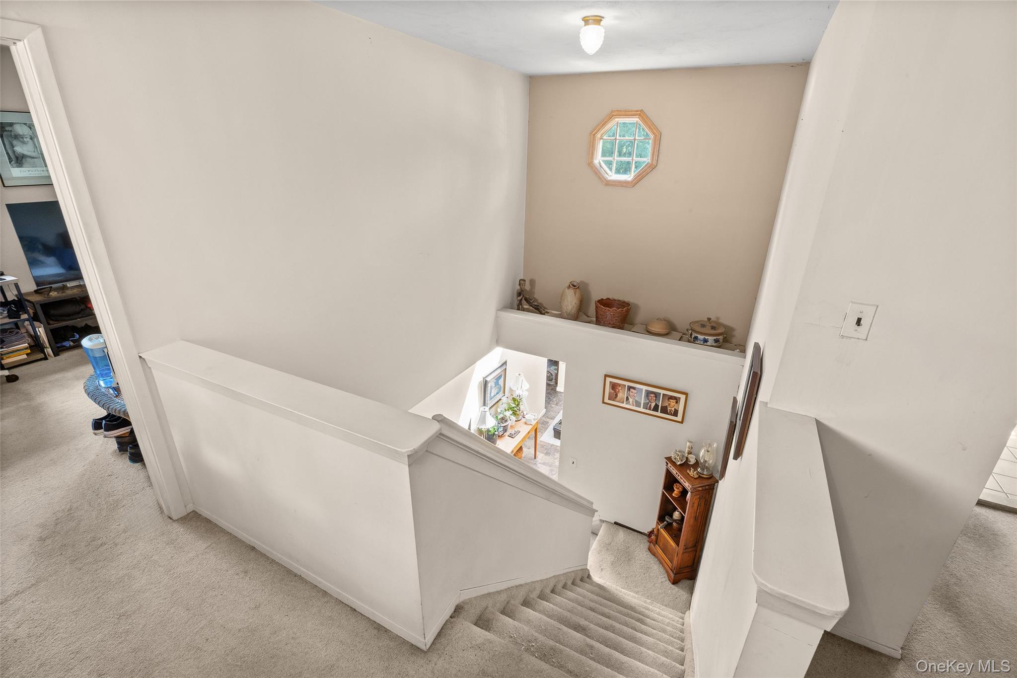 7 Sutton Place, Islip, NY 11751