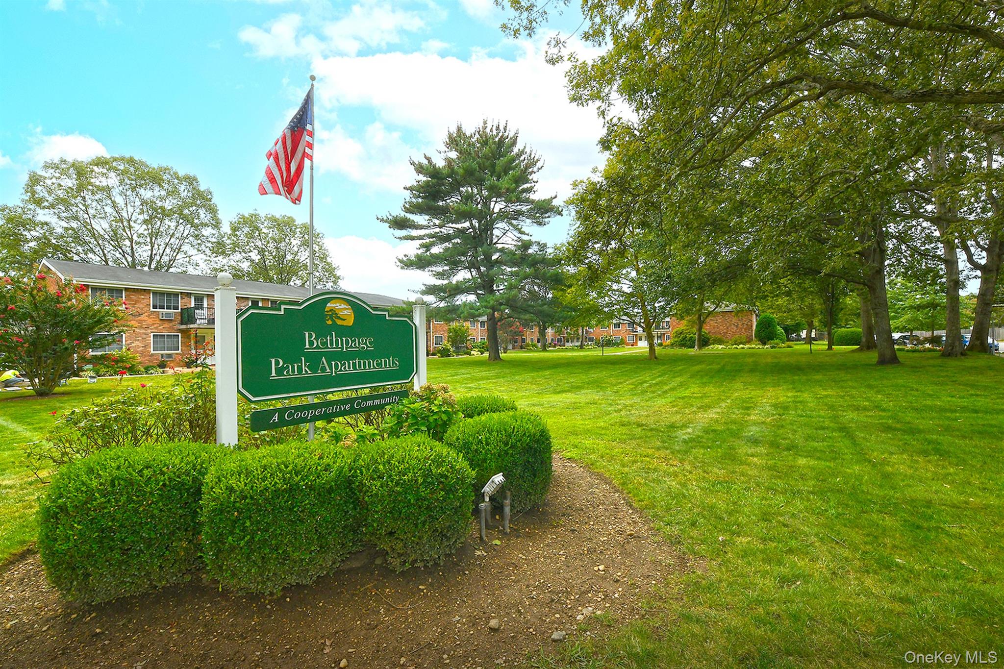 98 Jervis Avenue # 98, Farmingdale, NY 11735