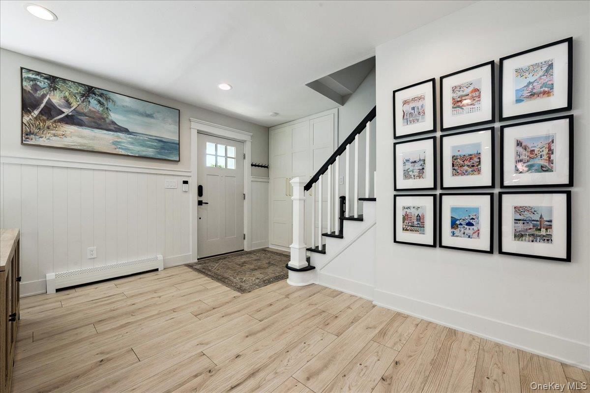 14 Osceola Avenue, Deer Park, NY 11729