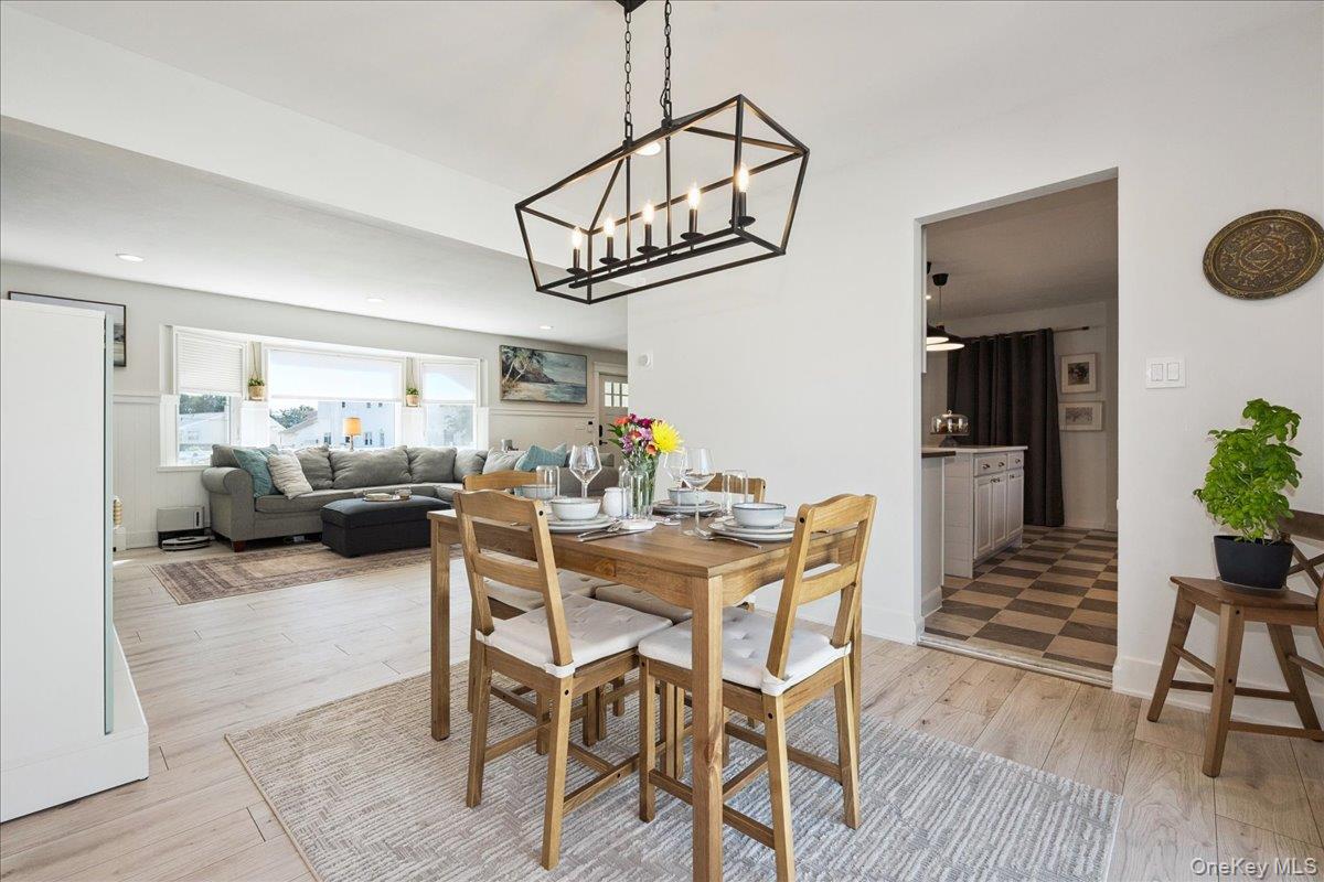 14 Osceola Avenue, Deer Park, NY 11729