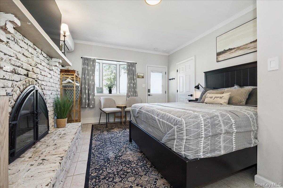 14 Osceola Avenue, Deer Park, NY 11729