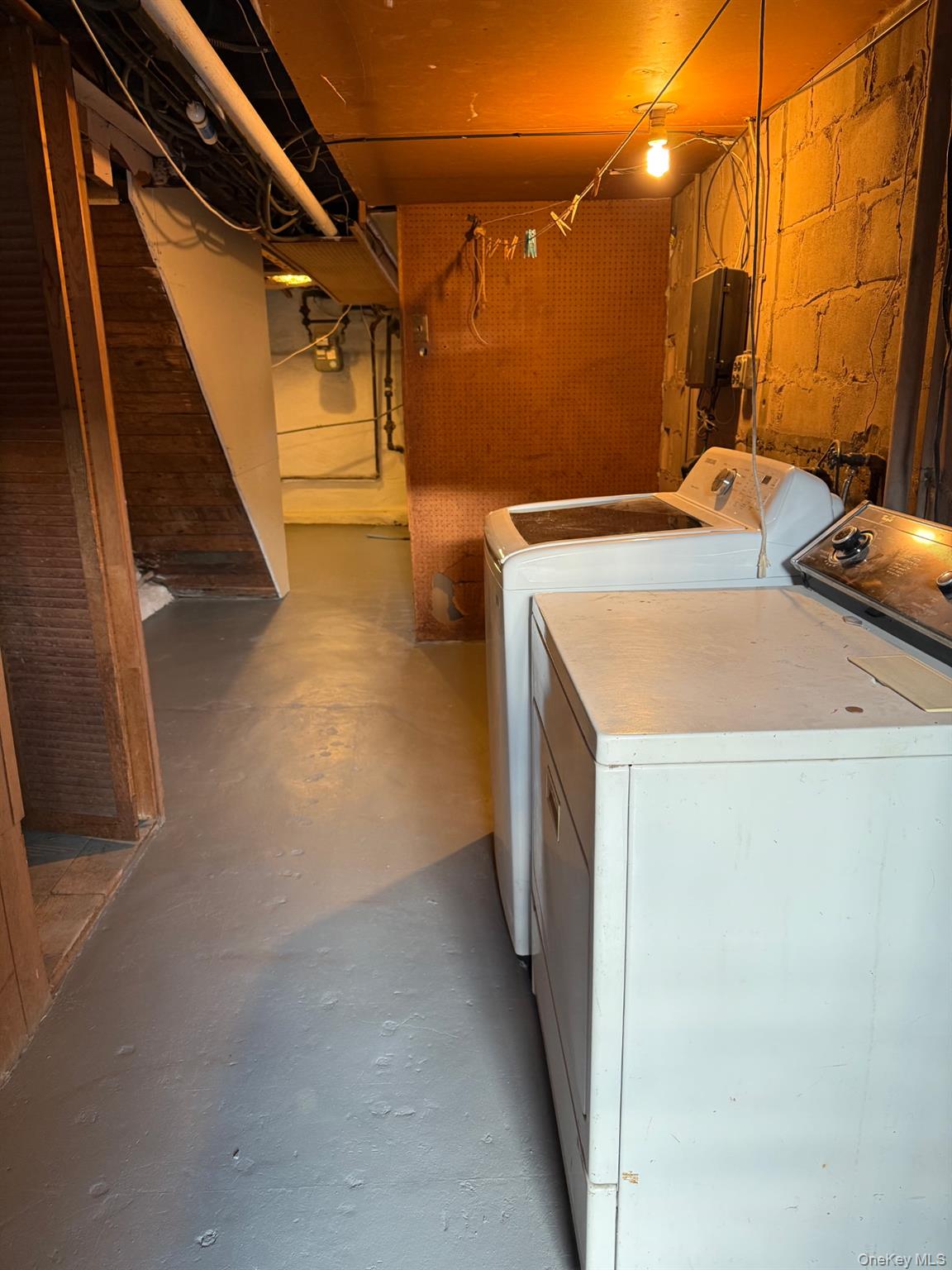 64-22 79th Street, Middle Village, NY 11379