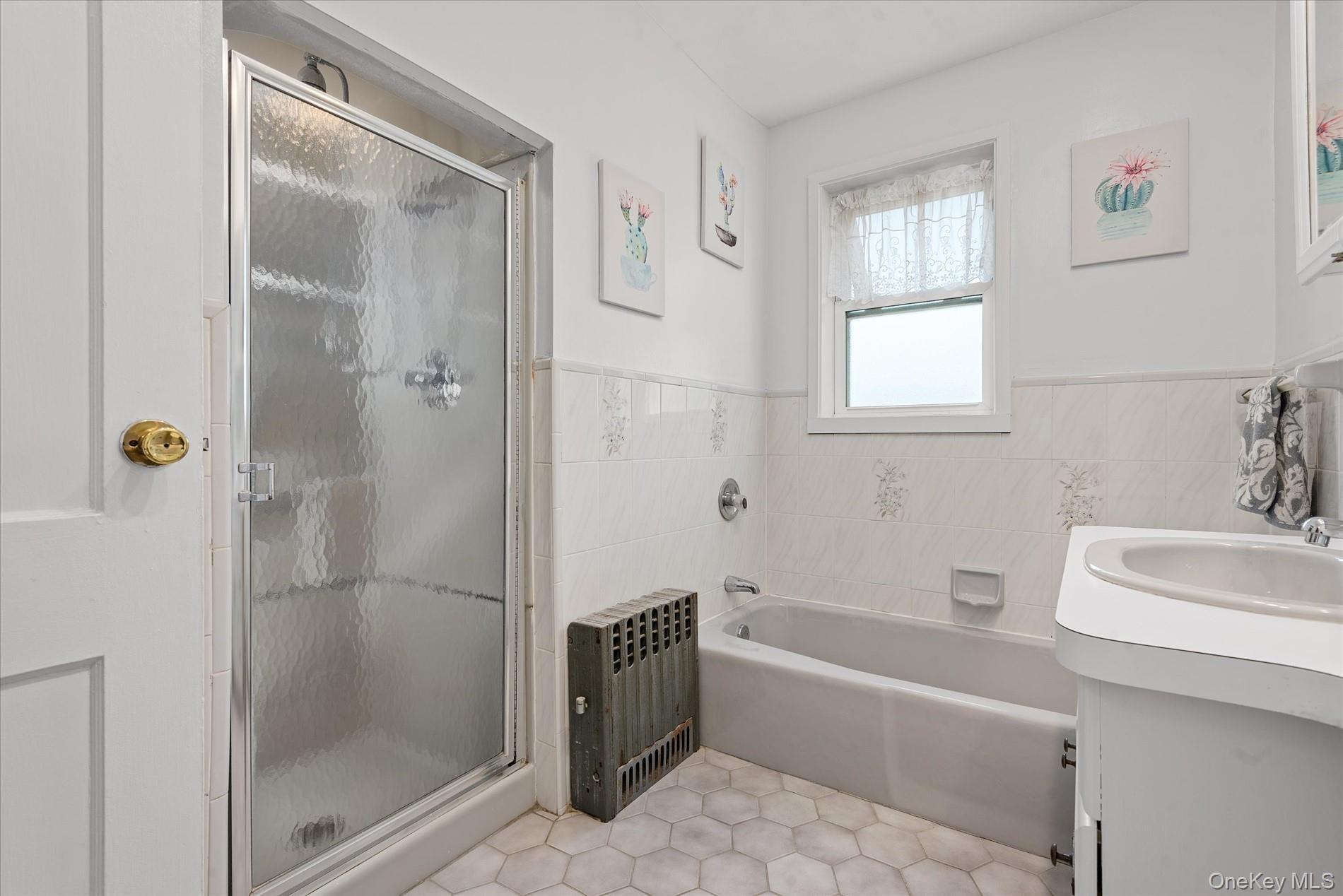 64-22 79th Street, Middle Village, NY 11379