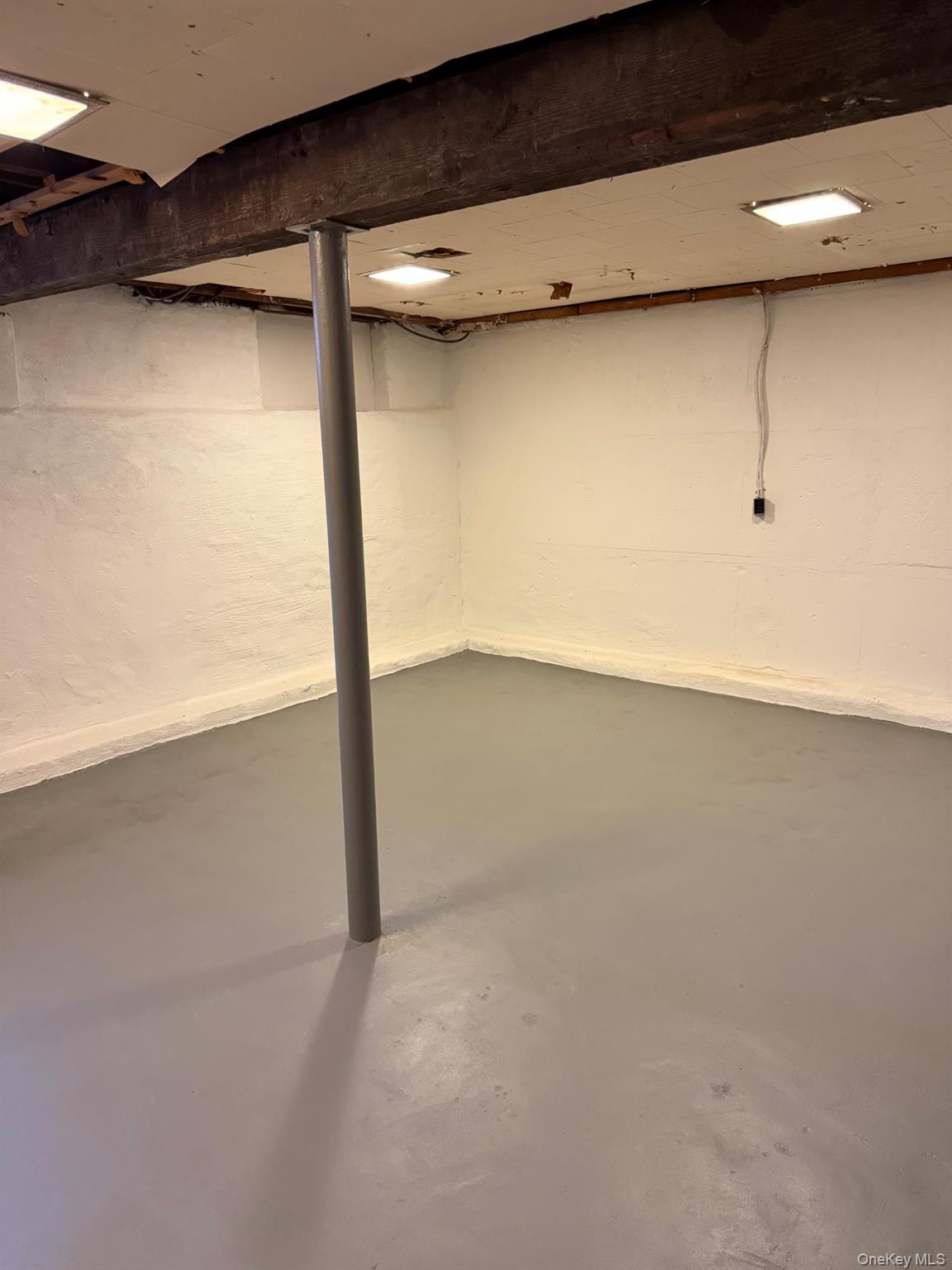 64-22 79th Street, Middle Village, NY 11379