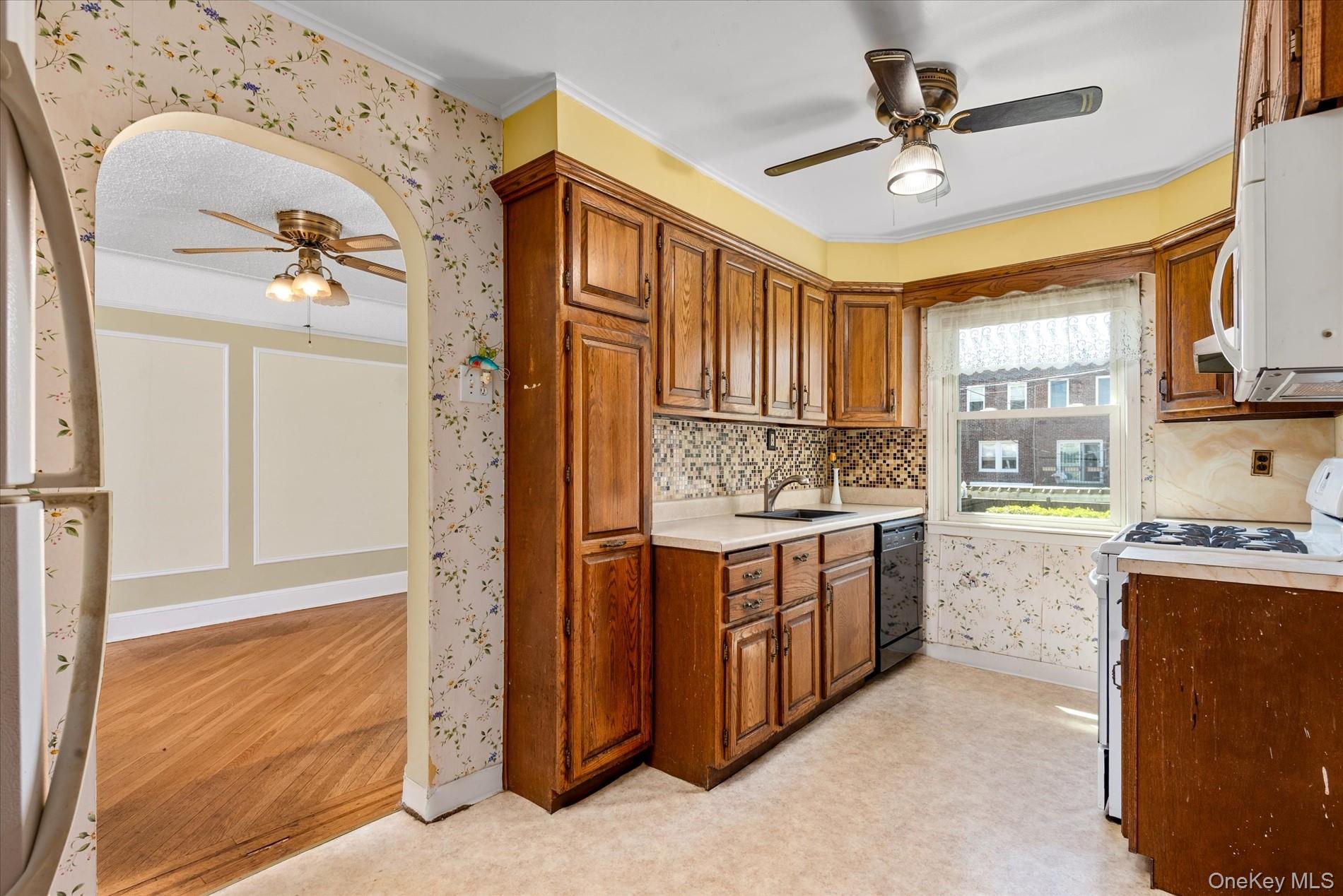 64-22 79th Street, Middle Village, NY 11379