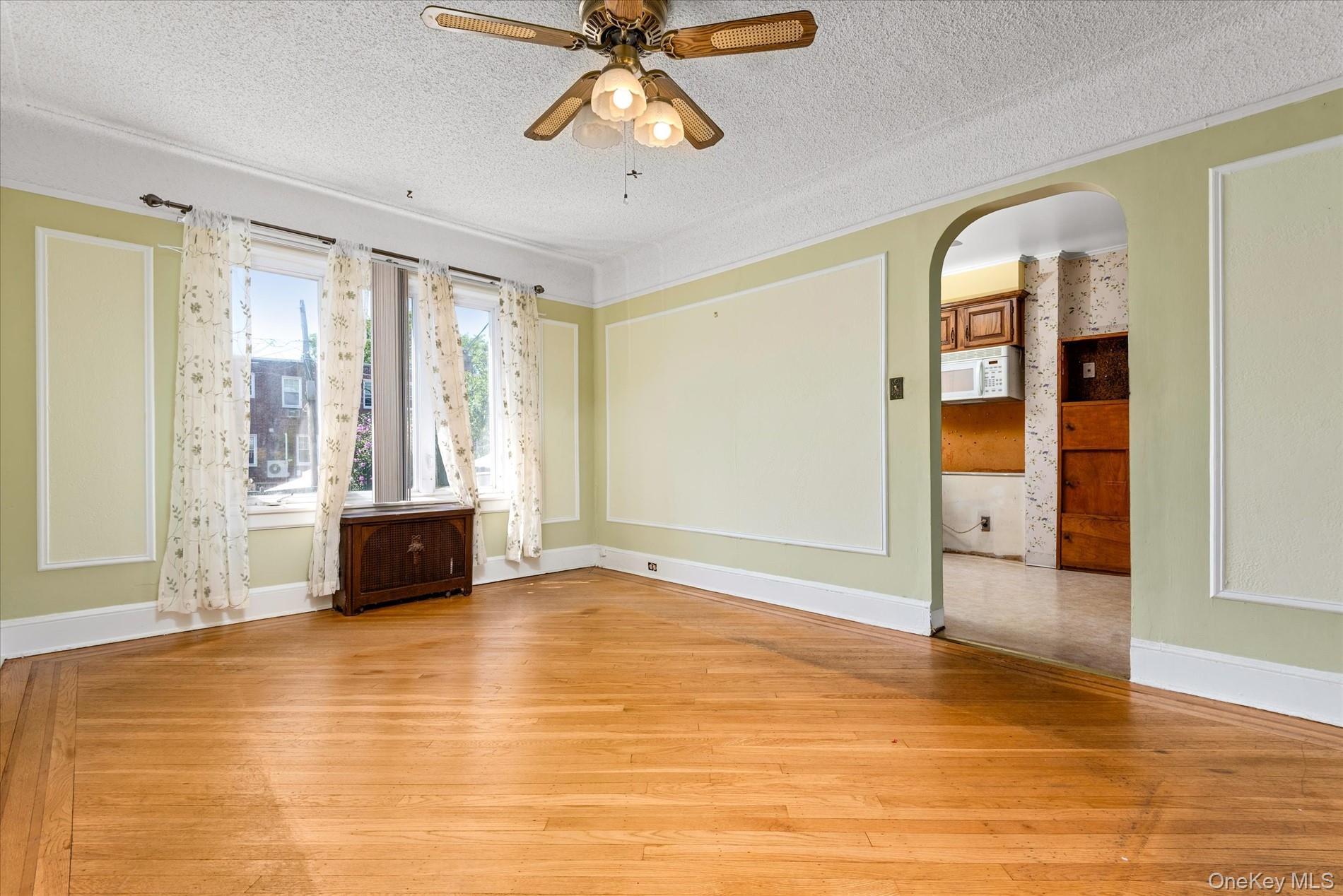 64-22 79th Street, Middle Village, NY 11379