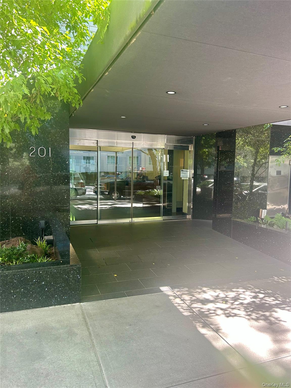 201 E 66th Street # 14D, New York (Manhattan), NY 10065