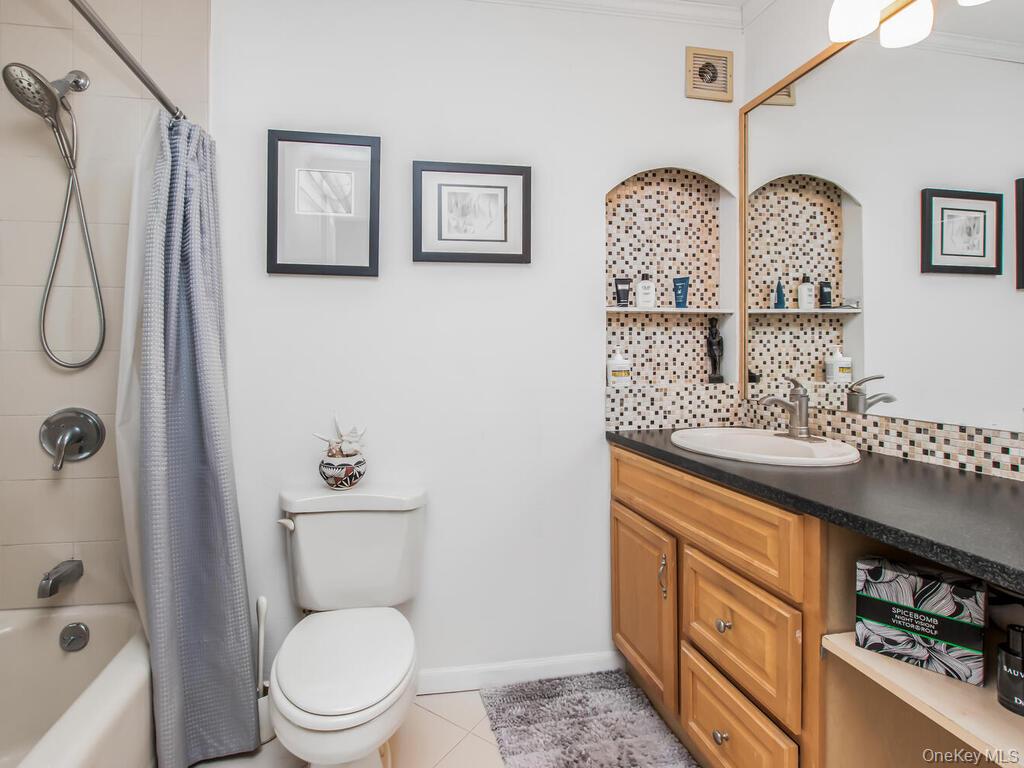 11 Montclair Road, Yonkers, NY 10710