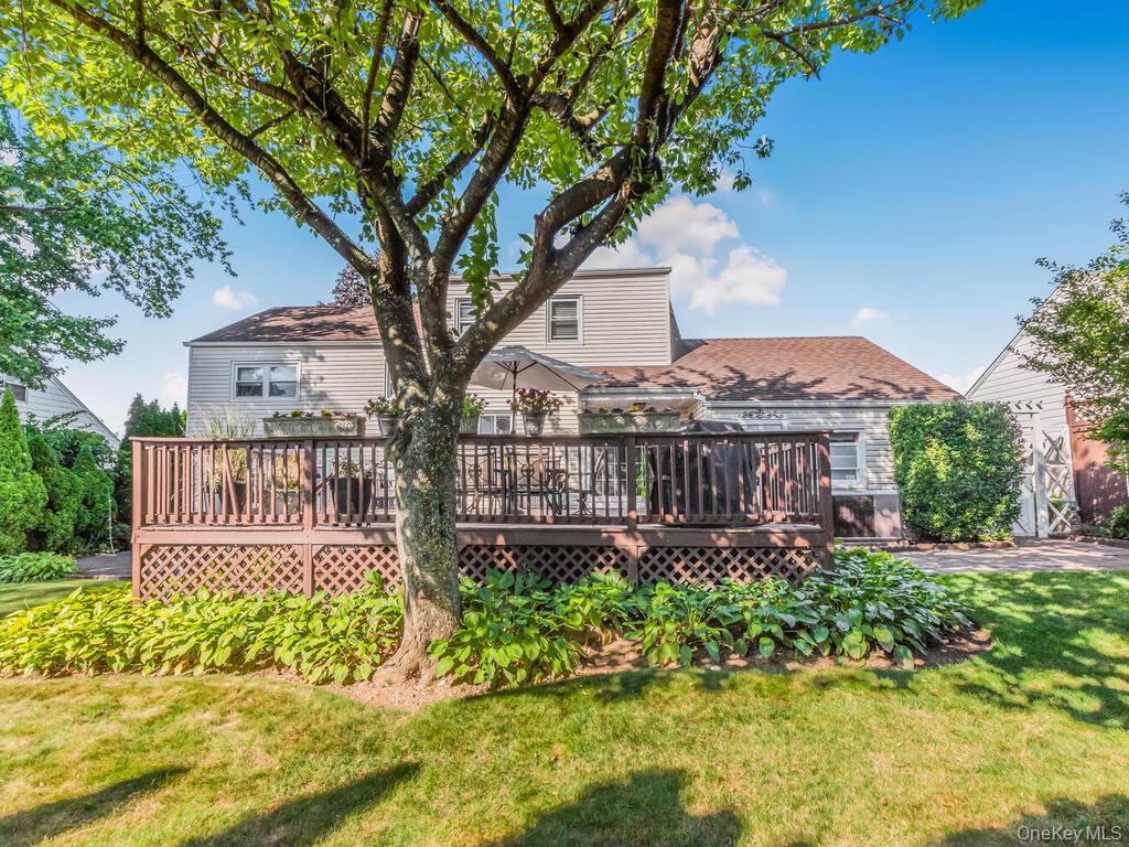 11 Montclair Road, Yonkers, NY 10710