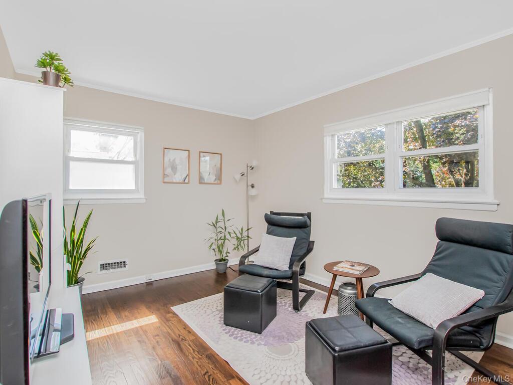 11 Montclair Road, Yonkers, NY 10710