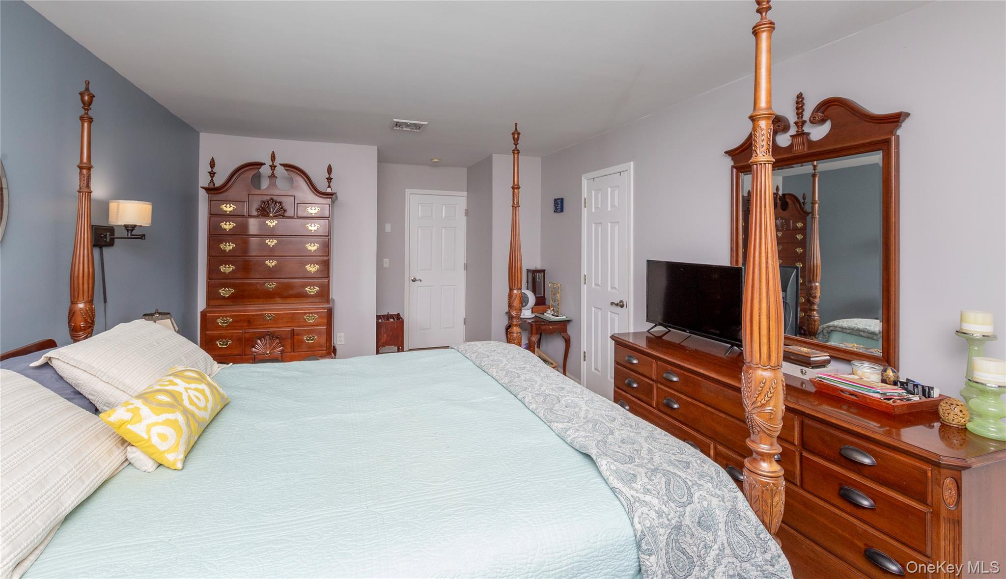 27 Washington Court, Pawling, NY 12564