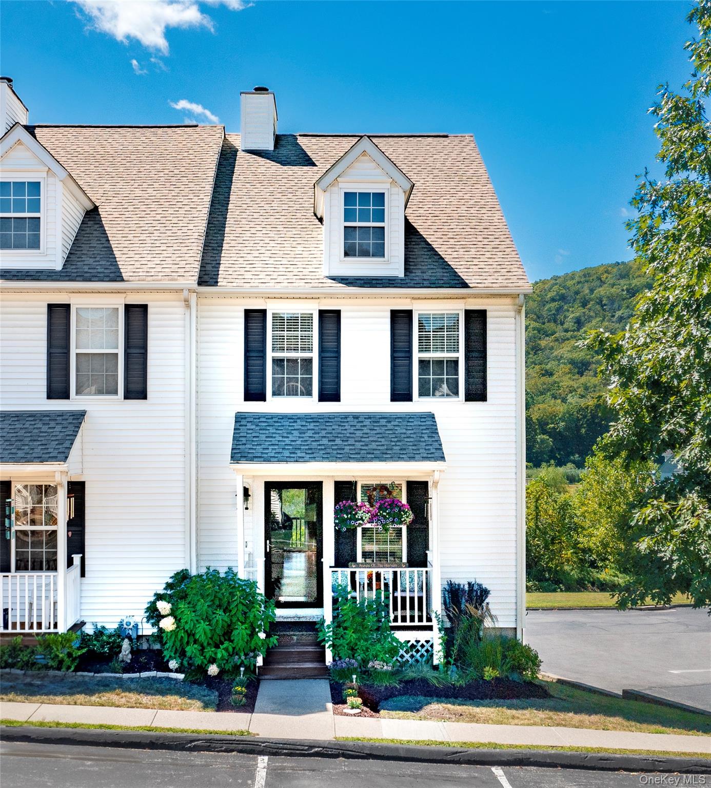 27 Washington Court, Pawling, NY 12564