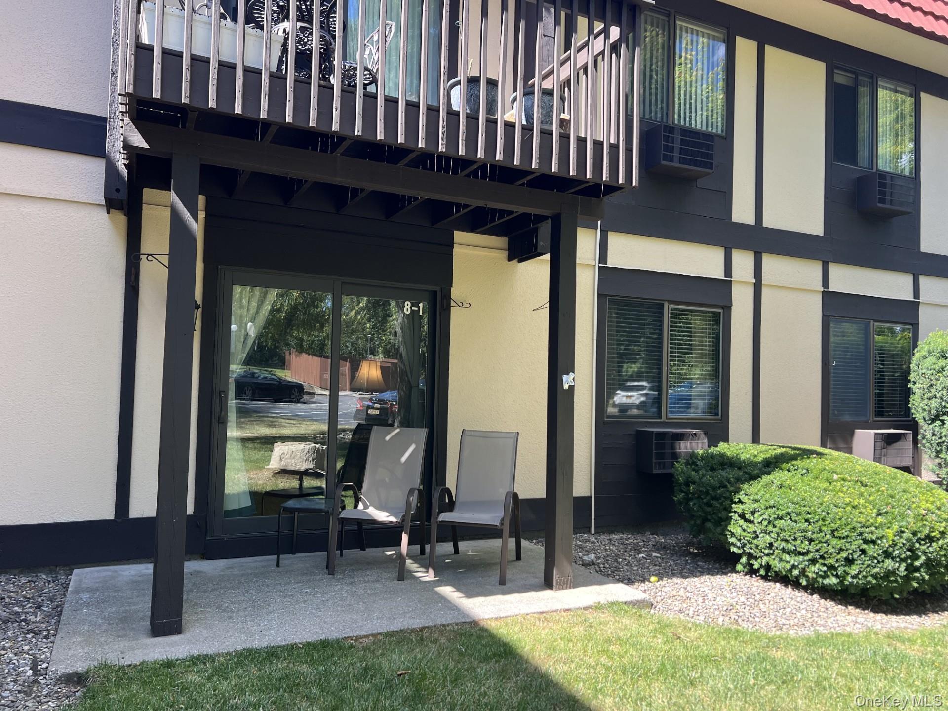 8 Loudon Drive # 1, Fishkill, NY 12524