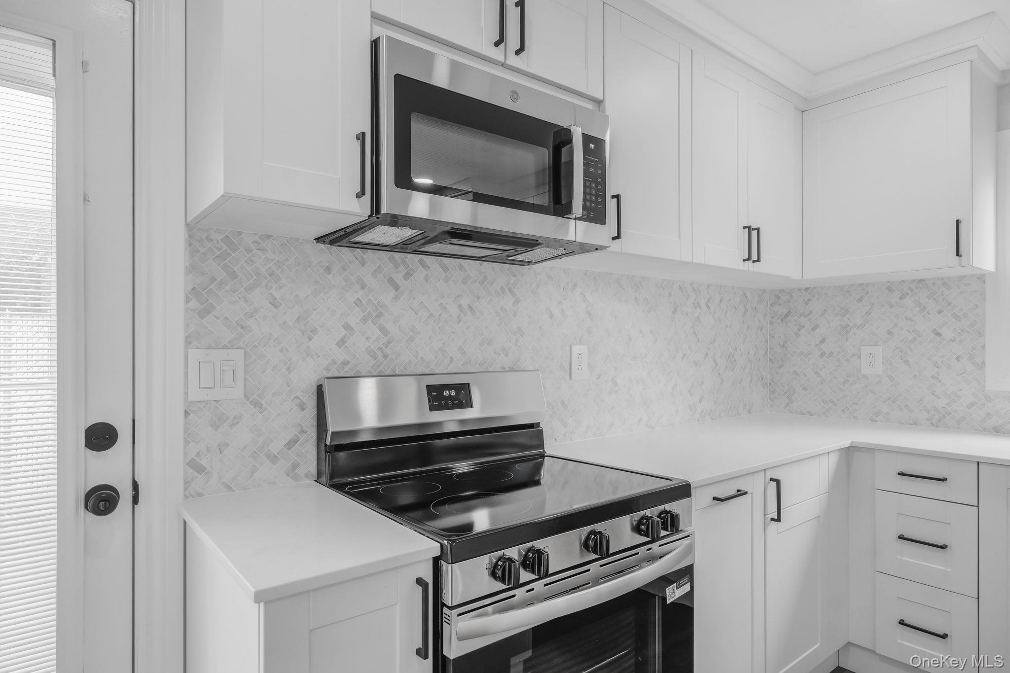 66 Laurin Road, Calverton, NY 11933