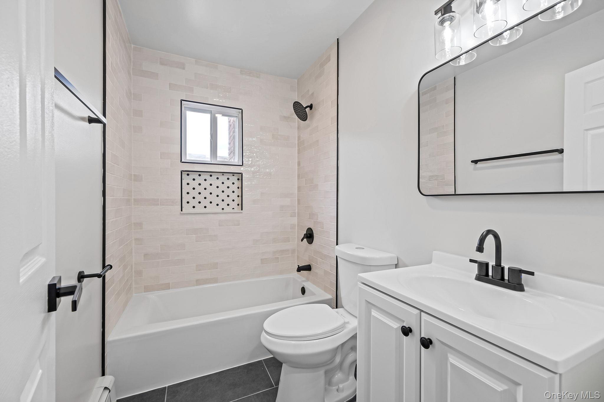 66 Laurin Road, Calverton, NY 11933