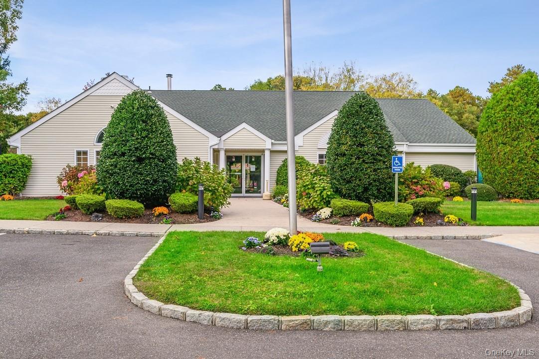 30 Quail Court, Manorville, NY 11949