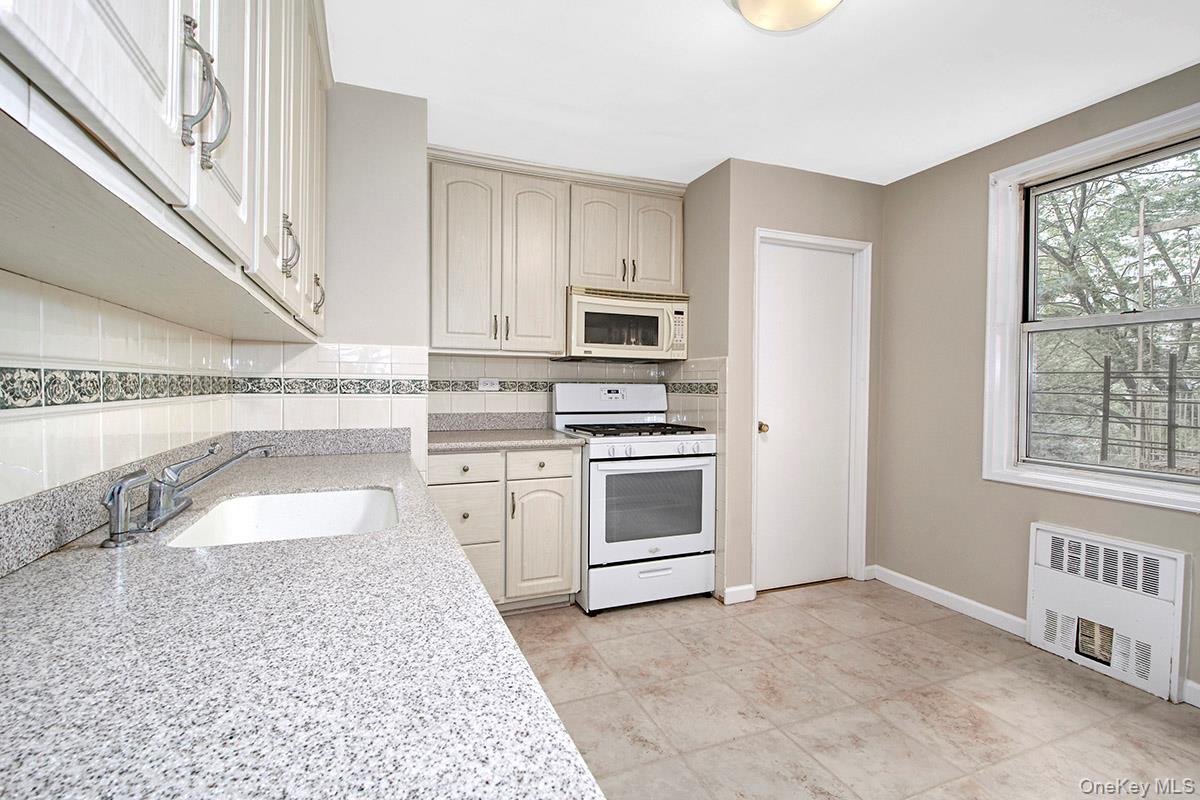 609 Kappock Street # 3F, Bronx, NY 10463