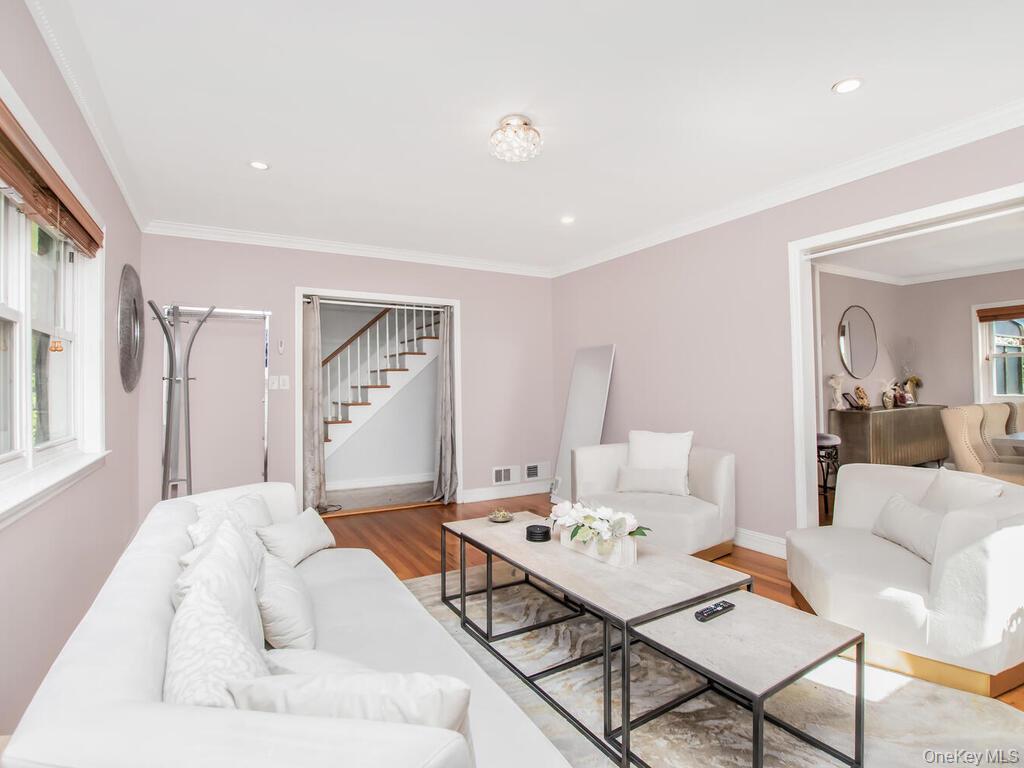 135 Midland Terrace, Yonkers, NY 10704