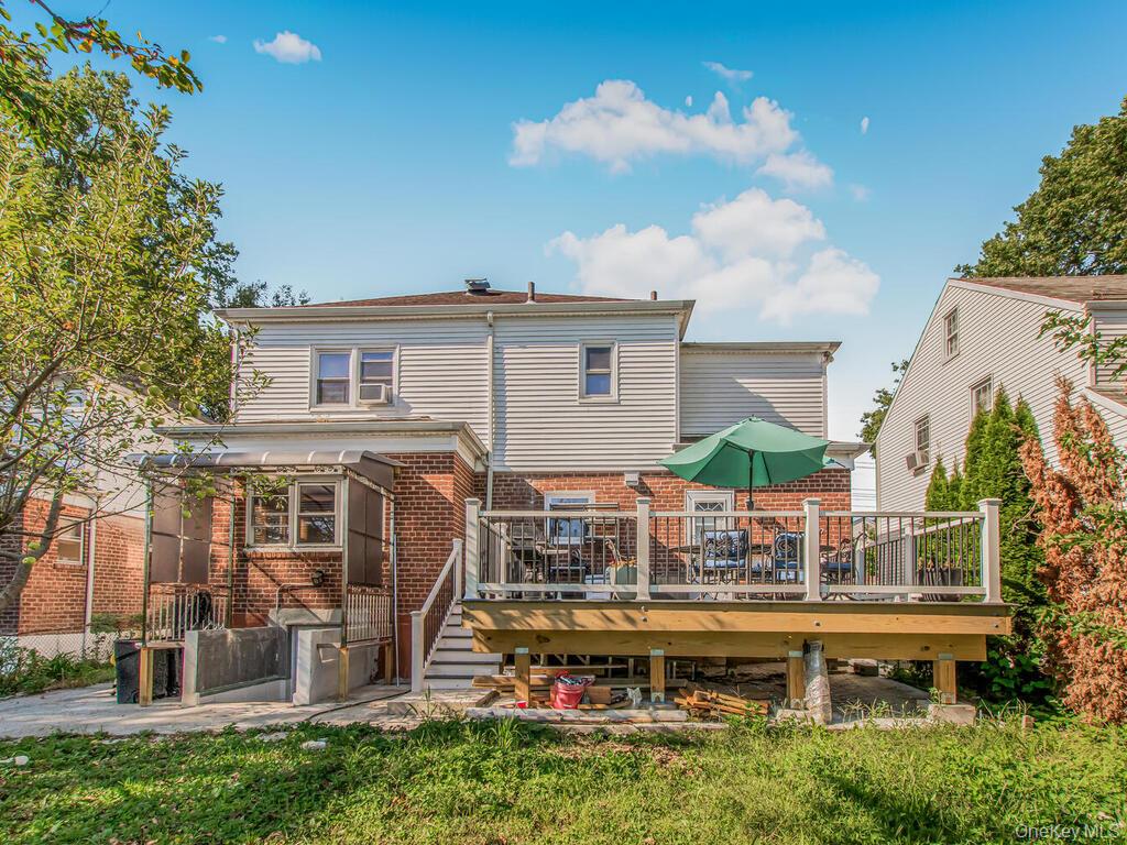 135 Midland Terrace, Yonkers, NY 10704