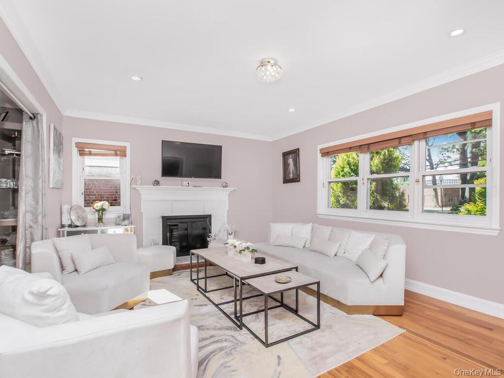 135 Midland Terrace, Yonkers, NY 10704