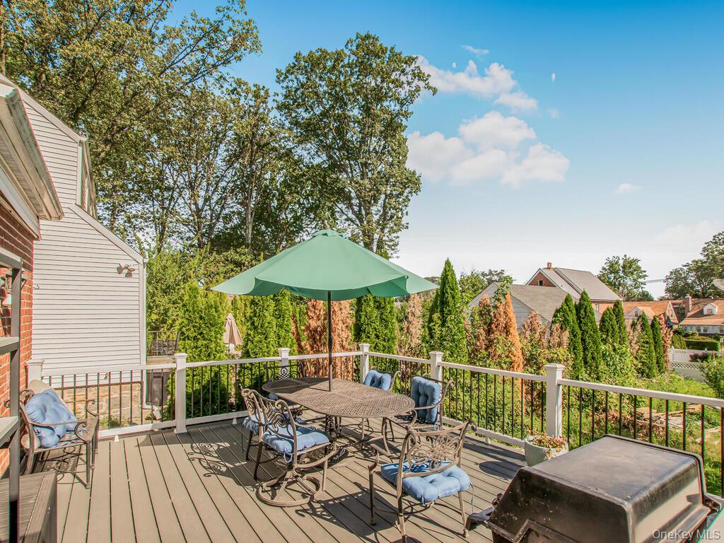 135 Midland Terrace, Yonkers, NY 10704