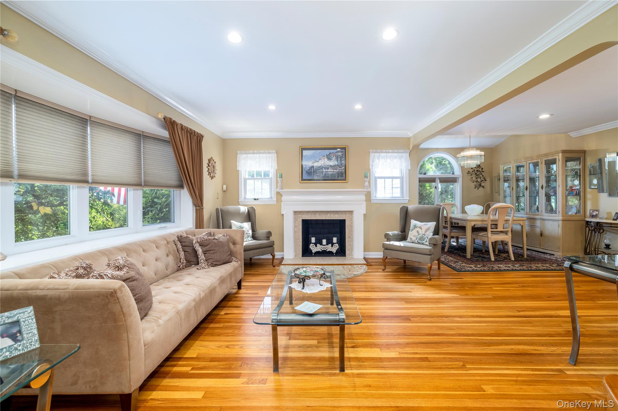 27 Coolidge Street, Malverne, NY 11565