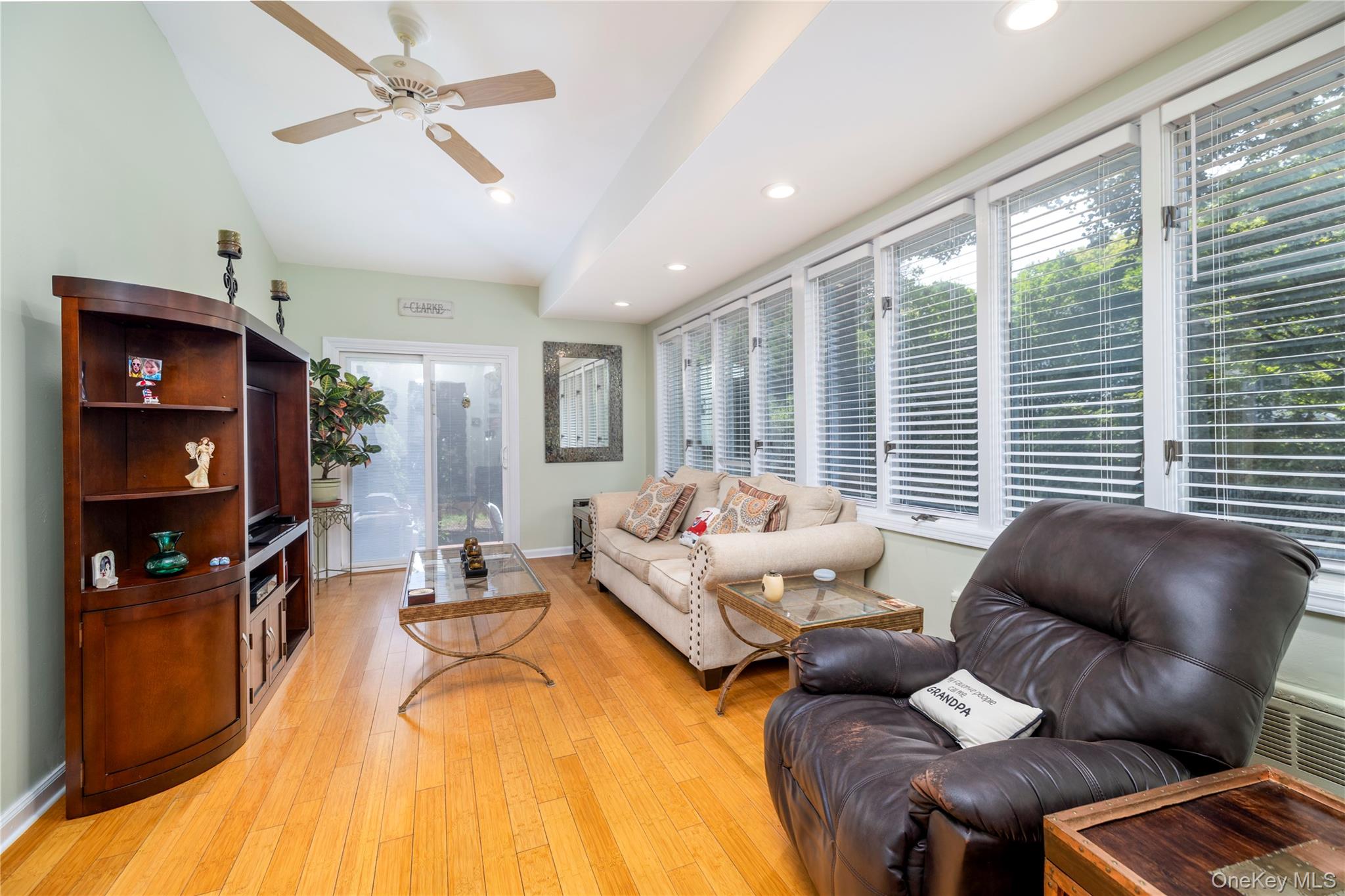 27 Coolidge Street, Malverne, NY 11565