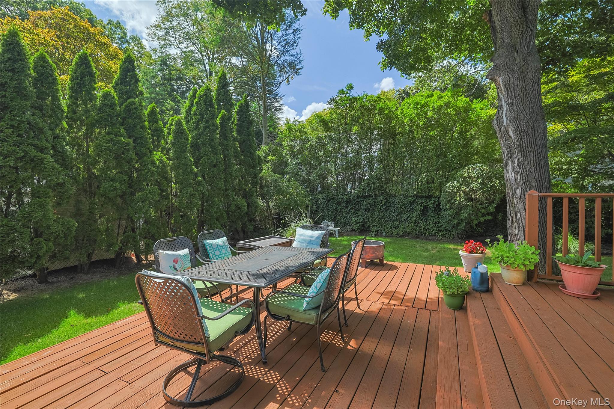 27 Coolidge Street, Malverne, NY 11565