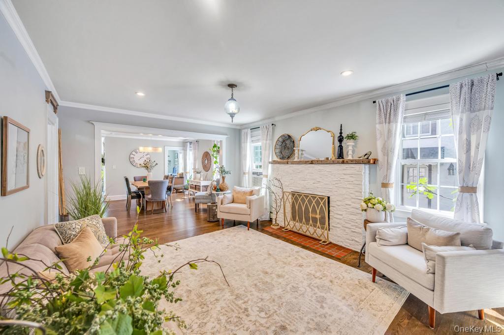 84 Superior Road, Floral Park, NY 11001