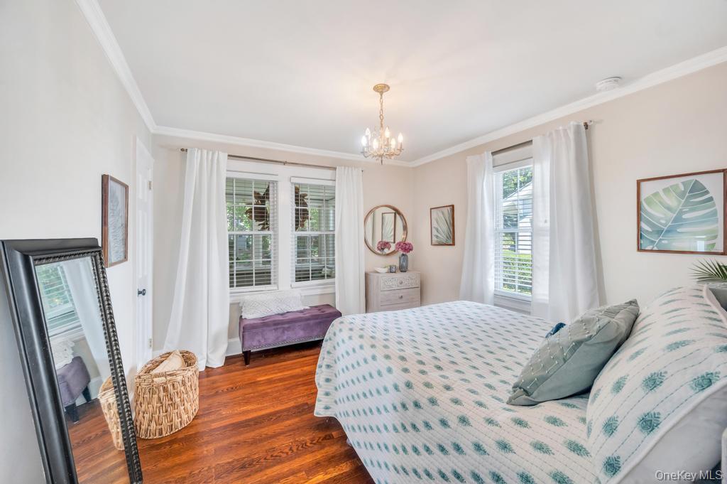 84 Superior Road, Floral Park, NY 11001