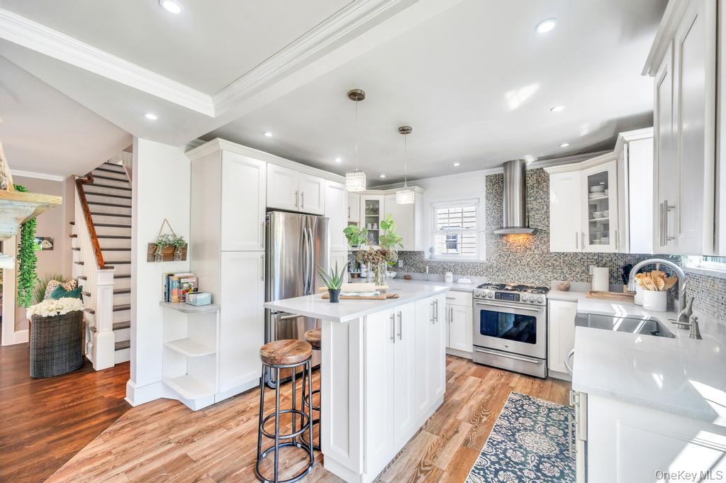 84 Superior Road, Floral Park, NY 11001