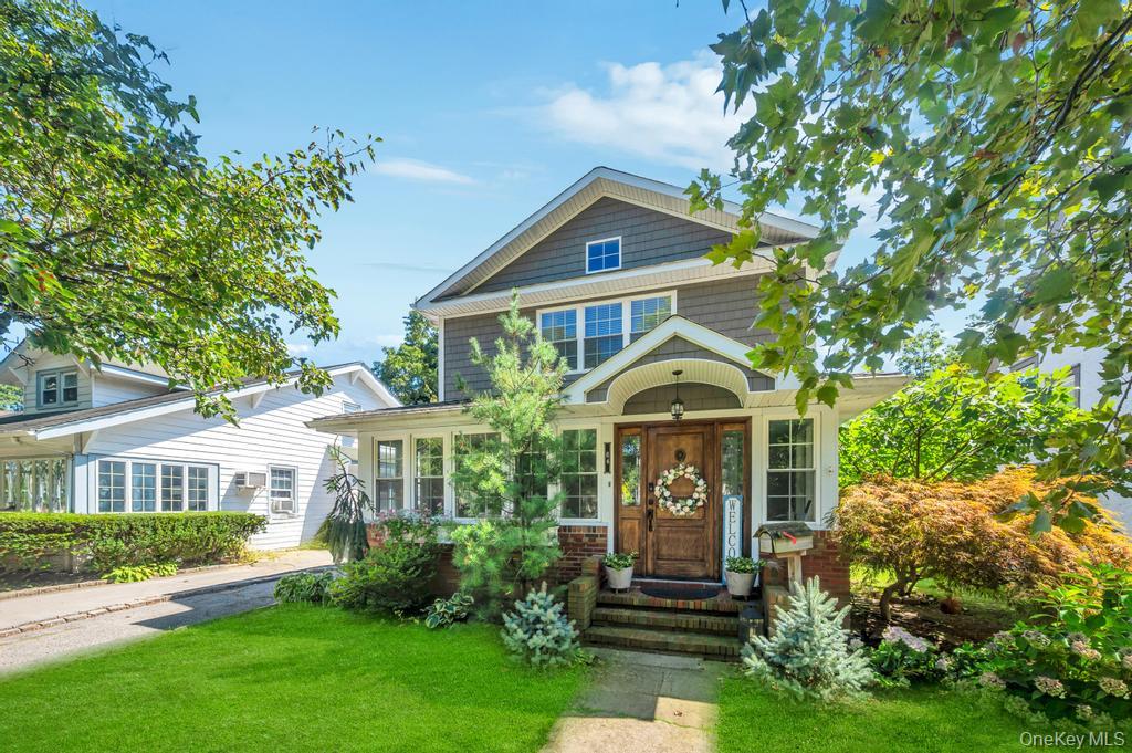 84 Superior Road, Floral Park, NY 11001