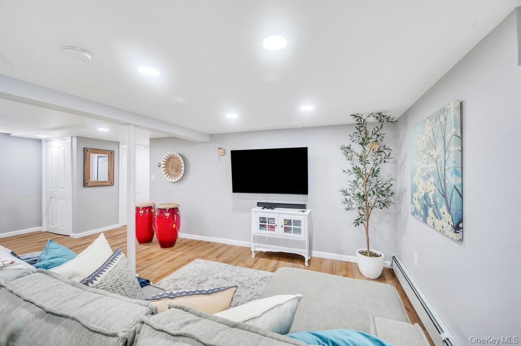 84 Superior Road, Floral Park, NY 11001