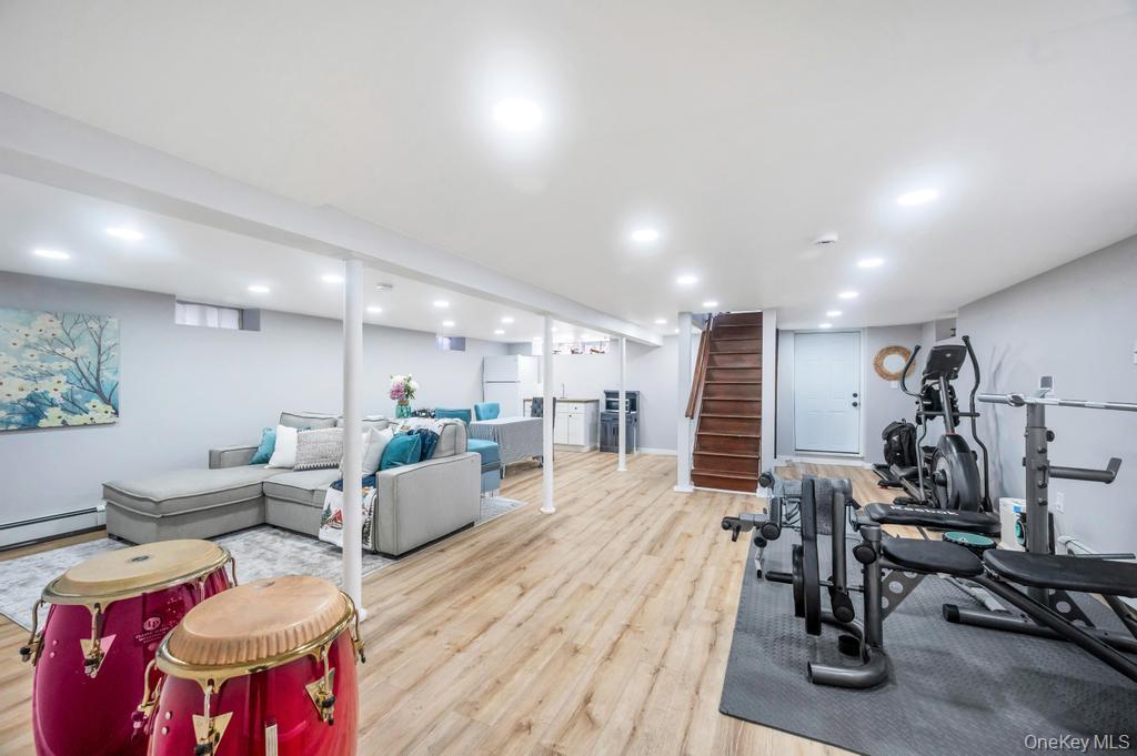 84 Superior Road, Floral Park, NY 11001