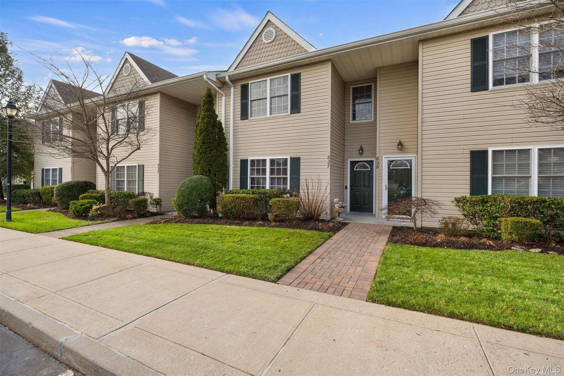 827 Portofino Place # 827, Melville, NY 11747