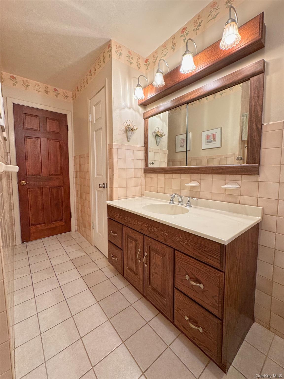 15 Ridge Road, Hopewell Junction, NY 12533